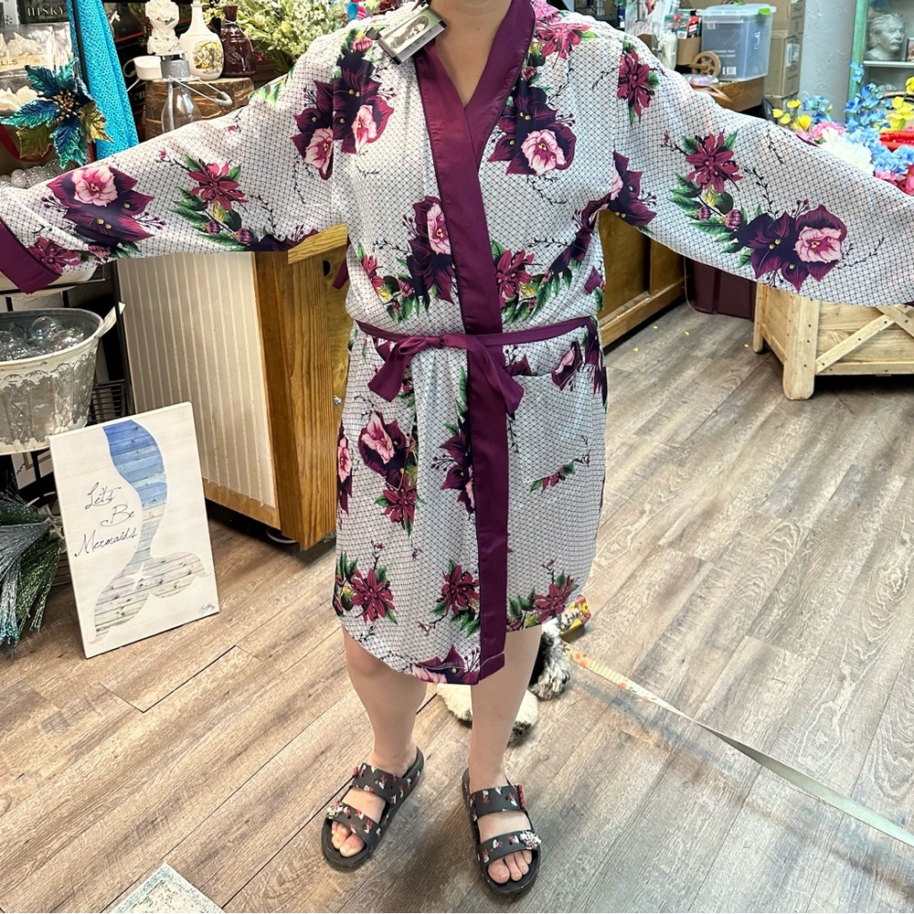 Satin Bath Robe - Picture 14 of 14